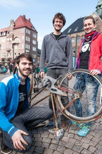 Philip Holtam, Bart Oostenrijk och Vera Chudnikova kommer från Bicycle Kitchen. Foto: Lukas J. Herbers